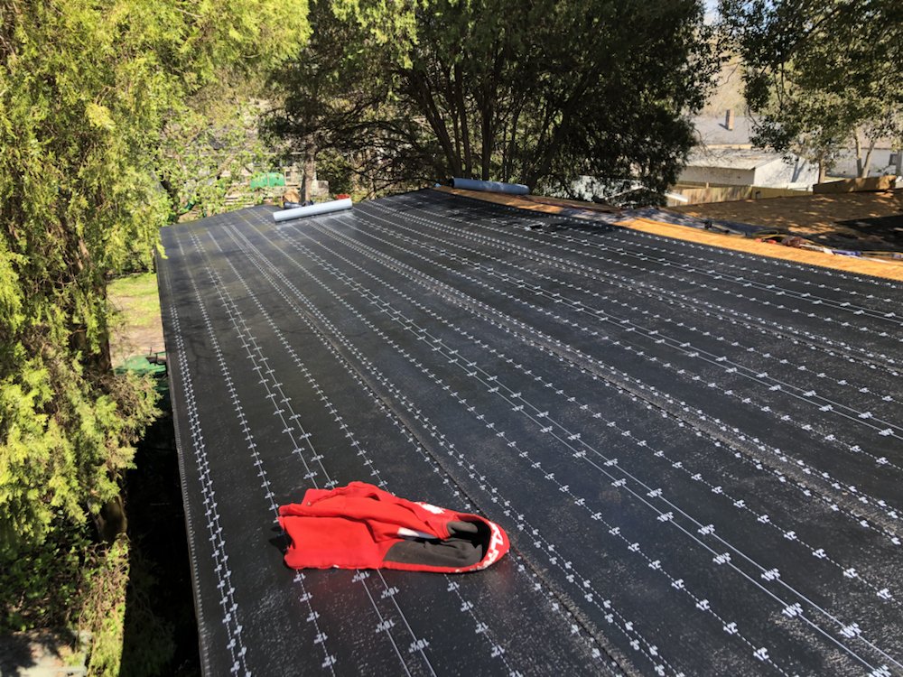 Slide of 5 Stars Roofing