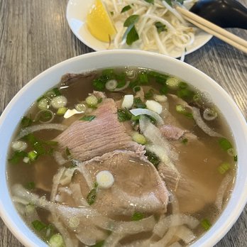Oasis Vietnamese Cuisine - Pho tai chin - small - Vietnamese Near Me - Pacifica, California Oasis Vietnamese Cuisine - Pho tai chin - small - Vietnamese Near Me - Pacifica, California