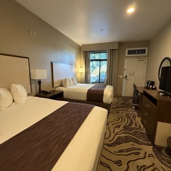 Hotel Siri - Hotels Near Me - Paso Robles, California
