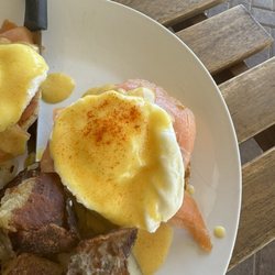 Early Bird - Salmon benny with a strand of hair