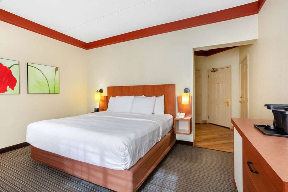 La Quinta by Wyndham Raleigh Cary