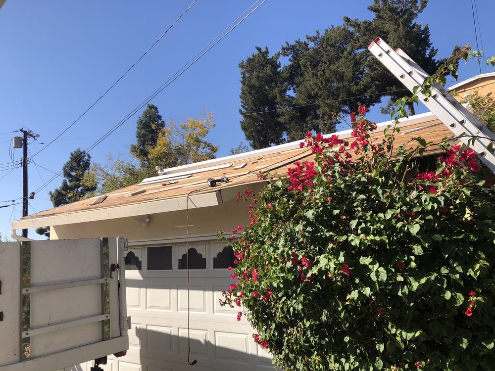 Slide of G R Roofing