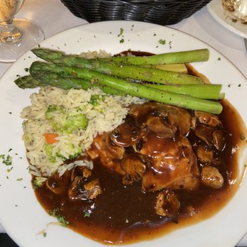 Starlite Majesty - Chicken Marsala (Not very good) - Boating Near Me - Clearwater Beach, Florida Starlite Majesty - Chicken Marsala (Not very good) - Boating Near Me - Clearwater Beach, Florida