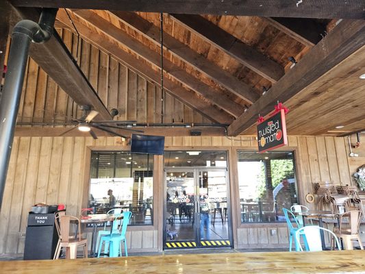 Twisted Tomato McCaysville by null