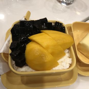 Sweethoney Dessert - Vanilla frost with grass jelly - Desserts Near Me - Alhambra, California