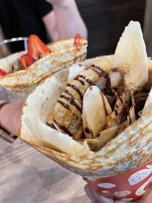 T-Swirl Crepe by null