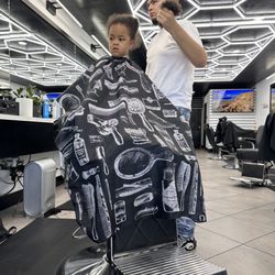 Godspeed Barbershop - Big chop