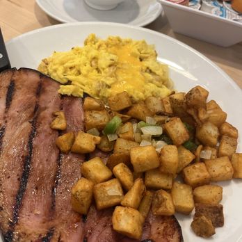 Eggsquisite Cafe - Breakfast & Brunch Near Me - Waxahachie, Texas
