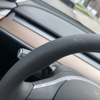 Tesla - Stain also on steering wheel - Car Dealers Near Me - Glendale, California Tesla - Stain also on steering wheel - Car Dealers Near Me - Glendale, California