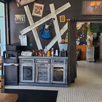 Proper Meats - Love the "stereo" - Burgers Near Me - St. Petersburg, Florida