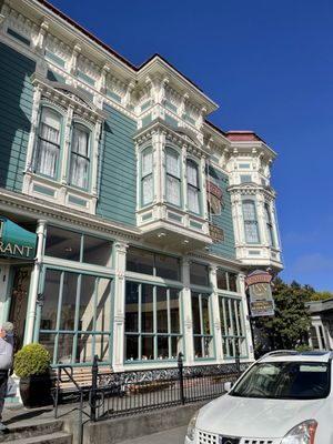Victorian Inn by null