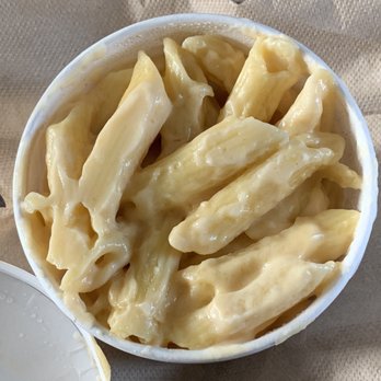 Beecher's Handmade Cheese - Paine Airfield - "World's Best" mac and cheese - Cheese Shops Near Me - Everett, Washington