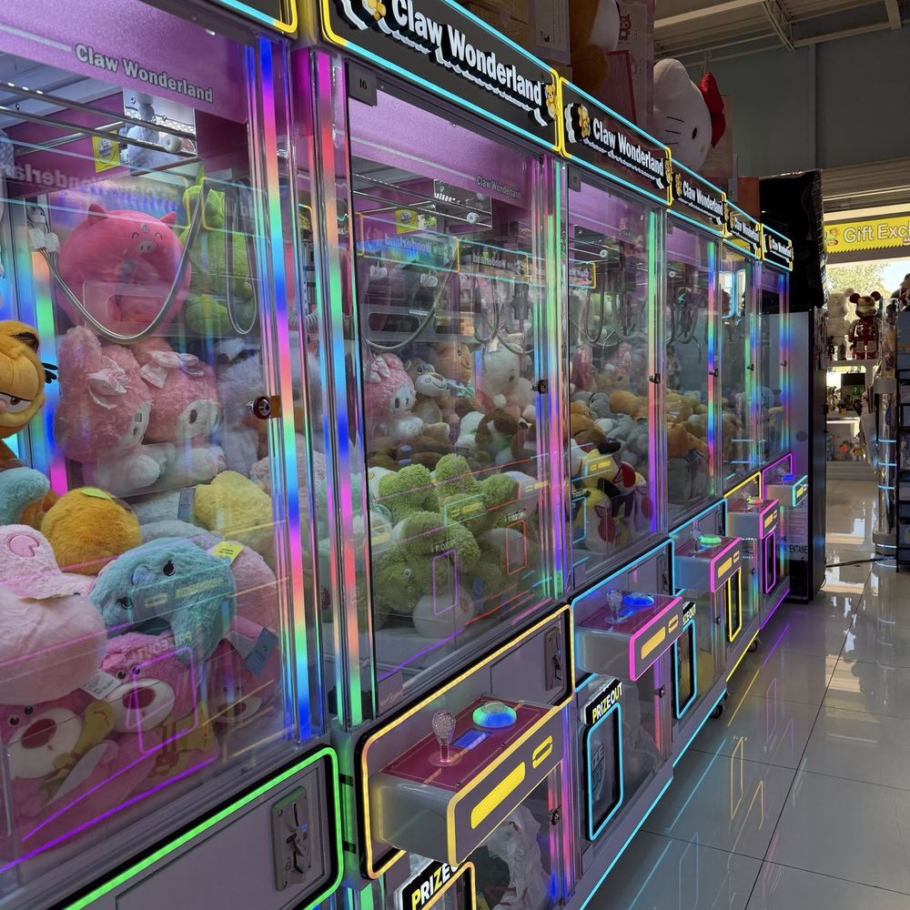 Claw Wonderland - Toy Stores Near Me - Houston, Texas