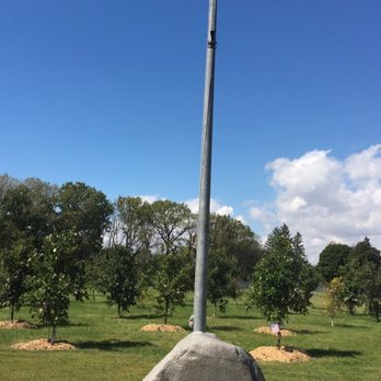 Illinois Fallen Soldiers Tree Memorial - Landmarks & Historical Buildings Near Me - Marseilles, Illinois