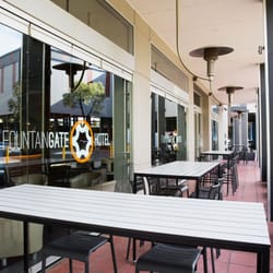 Fountain Gate Hotel - Enjoy the outdoor area