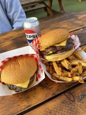 Burger Littles by null