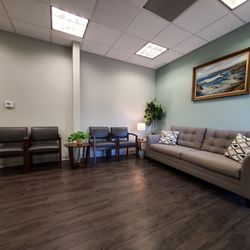 Tapadia Eye Care - Lobby