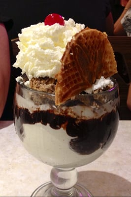 Duffer's Restaurant & Old Fashioned Ice Cream Parlor by null