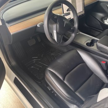 Helping Hands Mobile Details - Auto Detailing Near Me Helping Hands Mobile Details - Auto Detailing Near Me
