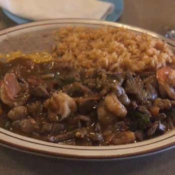 Cielito Lindo Restaurant - ) Camarones Con Carne - Mexican Near Me - Gilroy, California