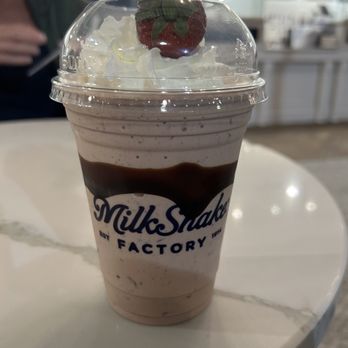 MilkShake Factory Downtown - Chocolate dipped strawberry shake - Desserts Near Me - Pittsburgh, Pennsylvania