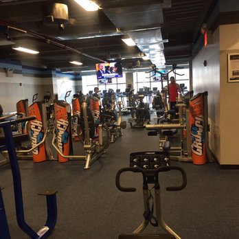 Crunch Fitness - Flatbush - Cardio area, the machines are great! Treadmill ok - Gyms Near Me - Brooklyn, New York Crunch Fitness - Flatbush - Cardio area, the machines are great! Treadmill ok - Gyms Near Me - Brooklyn, New York