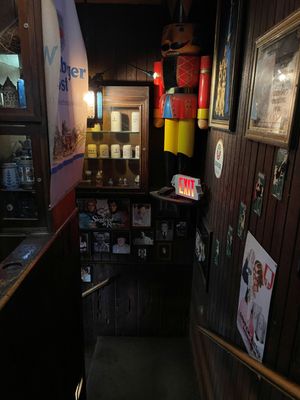 The Red Lion Tavern by null