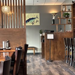 Big Fish Sushi - Main entrance