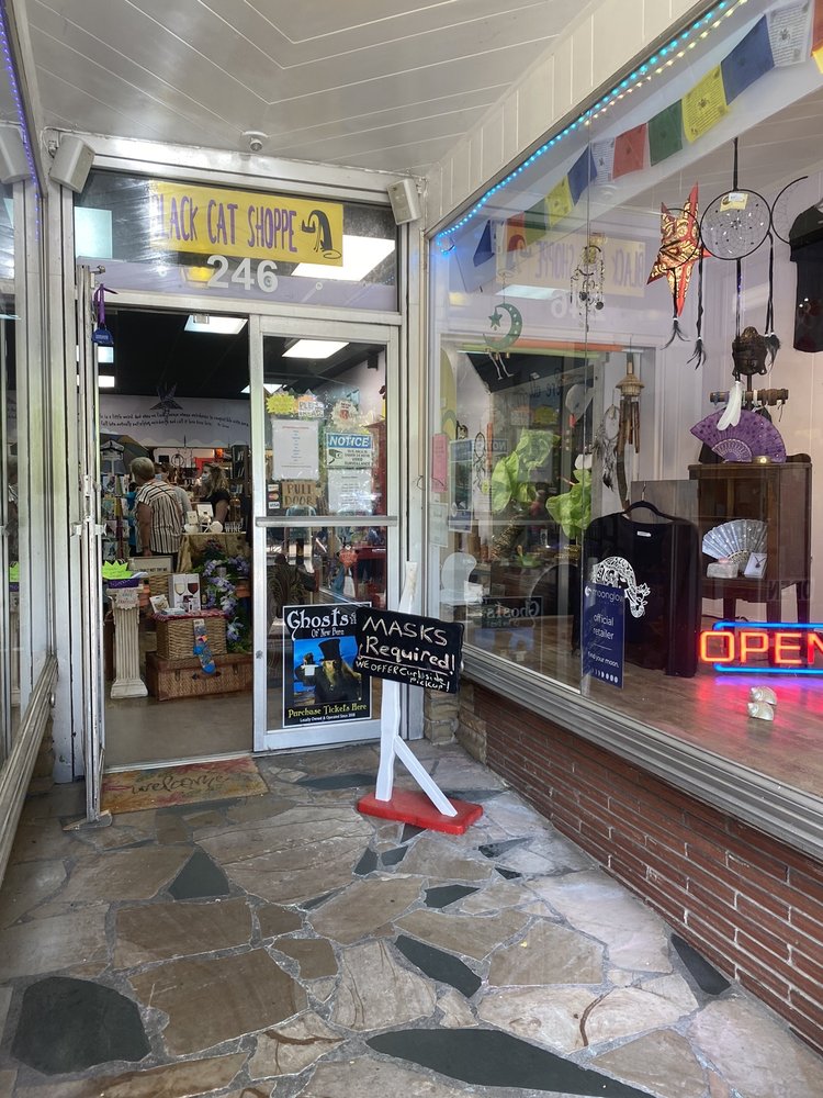 THE BLACK CAT SHOPPE 19 Photos & 13 Reviews 246 Middle St, New Bern