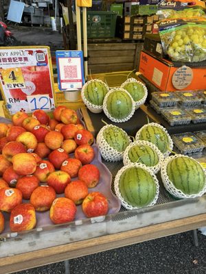 Taman Connaught Night Market (Wednesday) by null