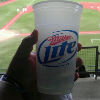Les Murakami Stadium - $7 and 32 ounces later... - Stadiums & Arenas Near Me - Honolulu, Hawaii