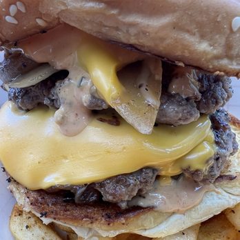 Box Box Food - Dirty burger - Coffee & Tea Near Me - Del Valle, Texas Box Box Food - Dirty burger - Coffee & Tea Near Me - Del Valle, Texas
