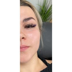 Lavender & Co Beauty Studios - Lash extensions by Erika Warner