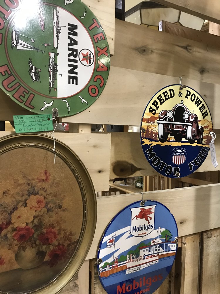 Blue Horseshoe Antiques and Collectibles, Ramseur Roadtrippers