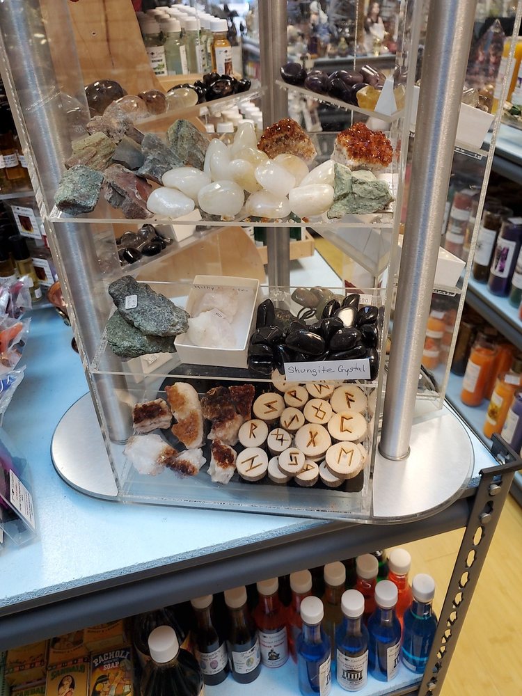 HOUSE OF GRACE & GIFT SHOP Updated August 2024 210 Willis Ave