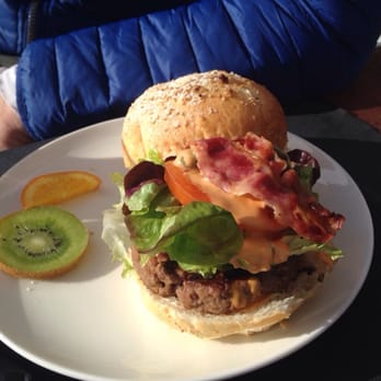 Burguer Lounge - Burger 'Super Long' - American Near Me - Os de Civís, L