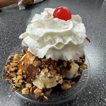 Braum's Ice Cream & Dairy Stores - Ice Cream & Frozen Yogurt Near Me - Rowlett, Texas Braum's Ice Cream & Dairy Stores - Ice Cream & Frozen Yogurt Near Me - Rowlett, Texas