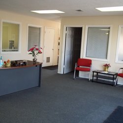 Lively's Collision Center