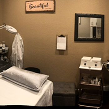 Mz. Glambam - Facial Room - Skin Care Near Me