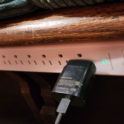 The Local Bar and Cafe - Outlets under the seats