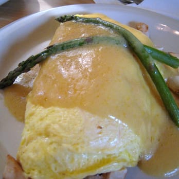Carol's Restaurant - American Near Me - Blaine, Minnesota