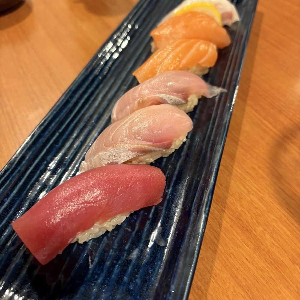 Homareya - 6 piece nigiri - Izakaya Near Me - Long Beach, California