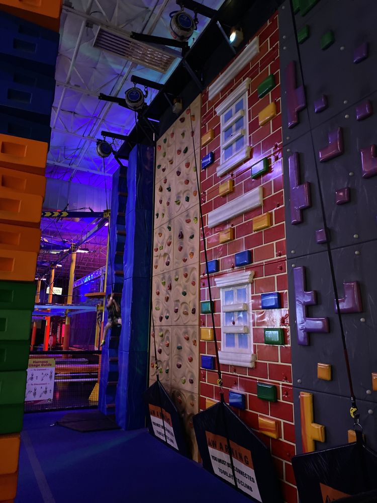 URBAN AIR TRAMPOLINE AND ADVENTURE PARK 136 Photos & 145 Reviews