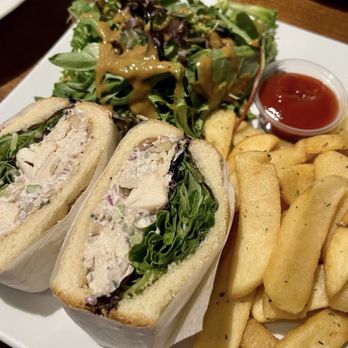 Jubilee Chocolate Cafe - Chicken Salad Sandwich - Desserts Near Me - Palisades Park, New Jersey