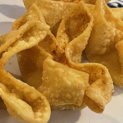 Yen Hing Dragon - Crab rangoon.