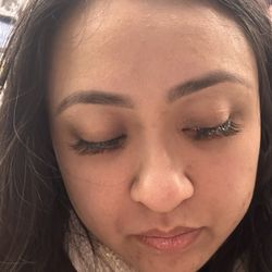 Dream Brows & Beauty - Lashes and brows threaded and tinted