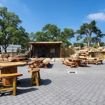 The Putting Mill - Backyard eating area - Mini Golf Near Me - Spring Branch, Texas