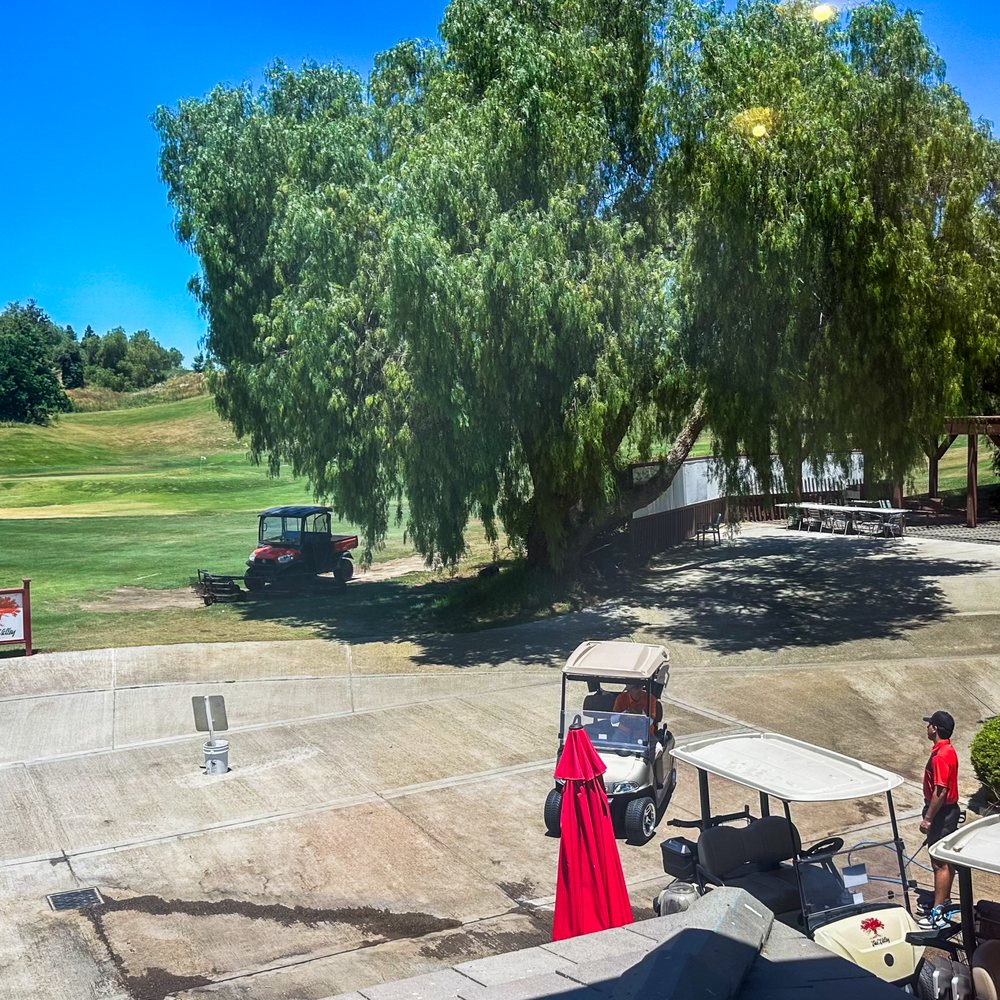 1906 Pub & Grill - Outdoor seating and entertainment area near driving range - Pubs Near Me - Beaumont, California 1906 Pub & Grill - Outdoor seating and entertainment area near driving range - Pubs Near Me - Beaumont, California