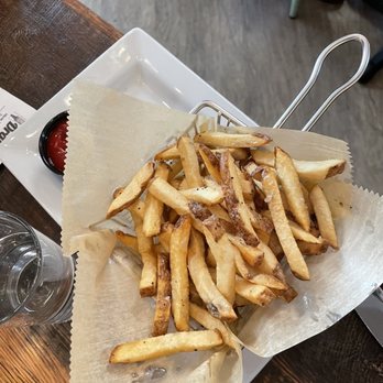 Salt Springs Brewery - fries - Breweries Near Me - Saline, Michigan Salt Springs Brewery - fries - Breweries Near Me - Saline, Michigan