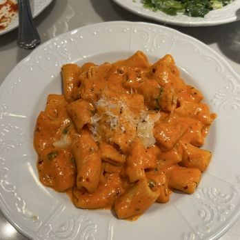 Gigi - Rigatoni alla Vodka - Italian Near Me - Boston, Massachusetts